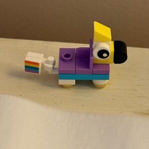 Animal Ride' mini-build from Day 5 of the 2022 LEGO Friends Advent Calendar